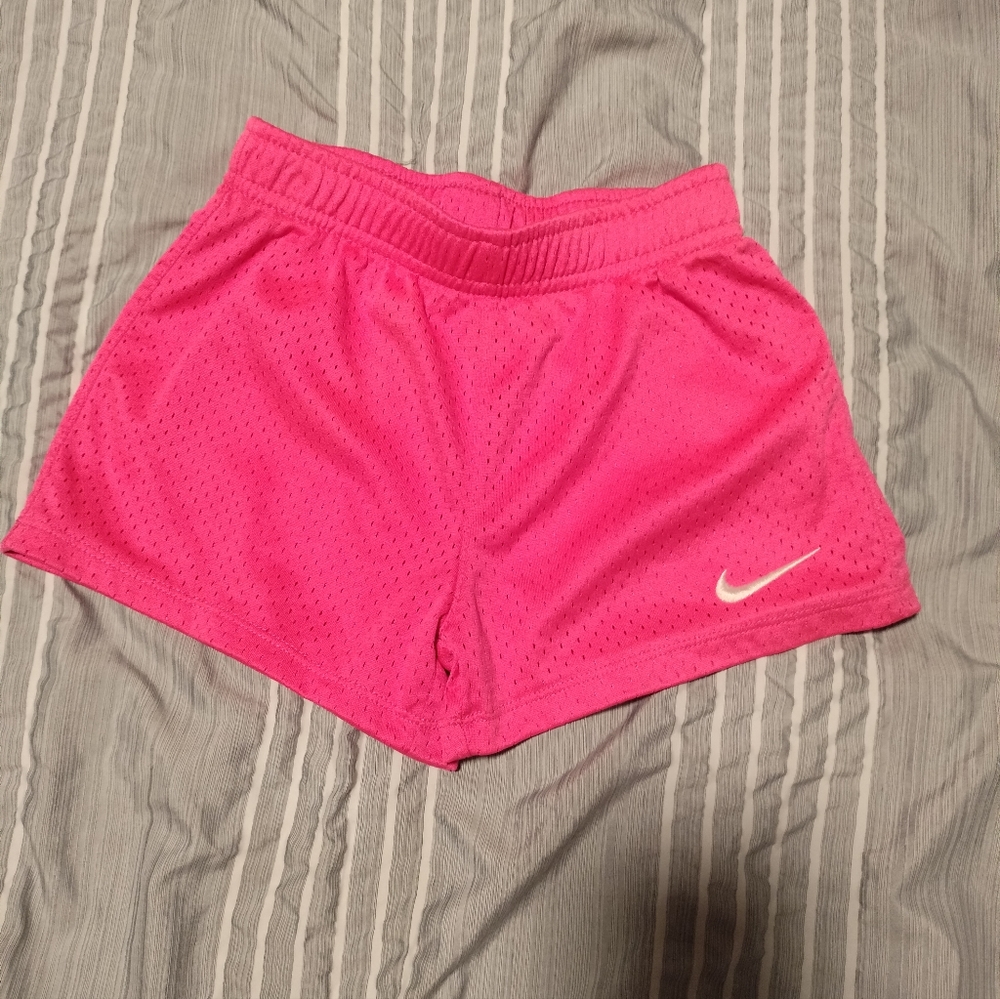 NIKE Girl Atheletic Running Pink Shorts Size L/G  Ages 6-7